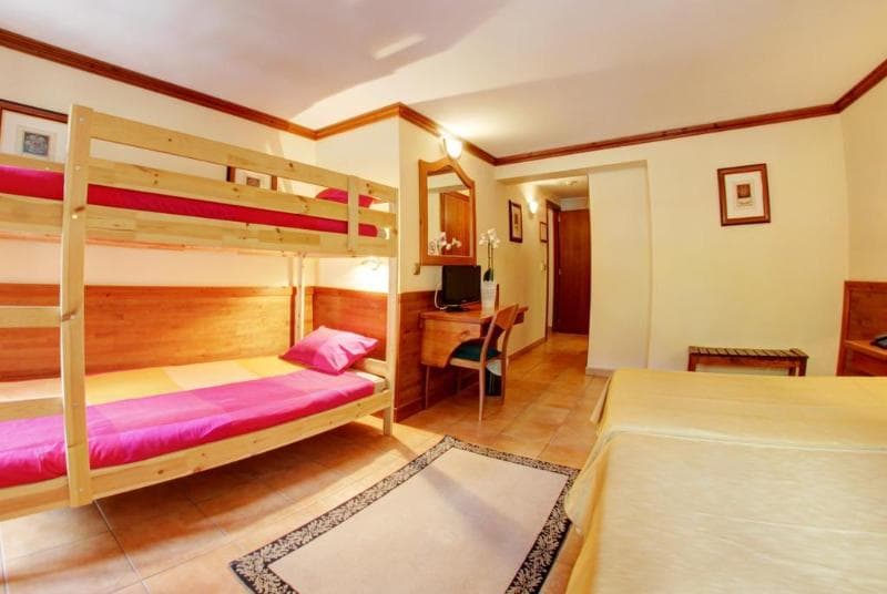 Montane Hotel 3