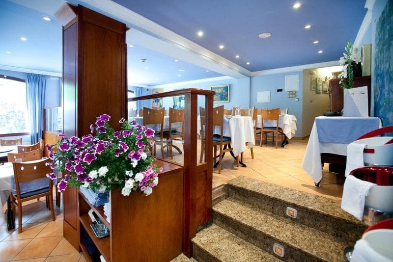 Montane Hotel 4