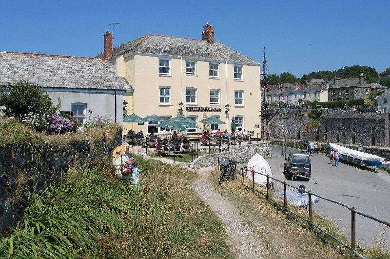 The Pier House 3
