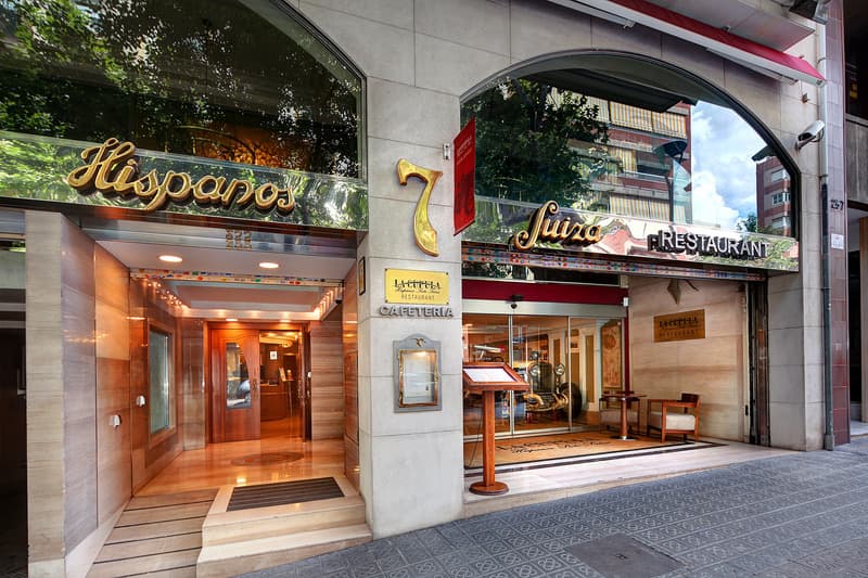 Hispanos 7 Suiza Apartament-Restaurant 1