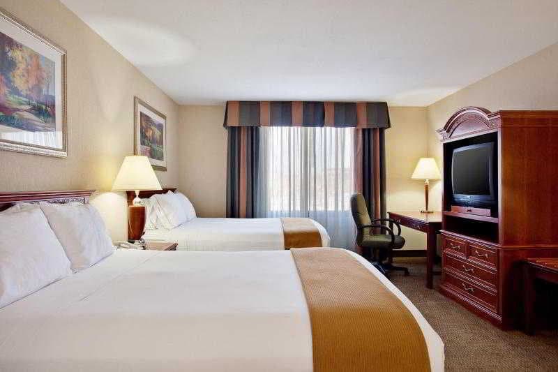 Best Western Valencia/Six Flags Inn & Suites photo 1