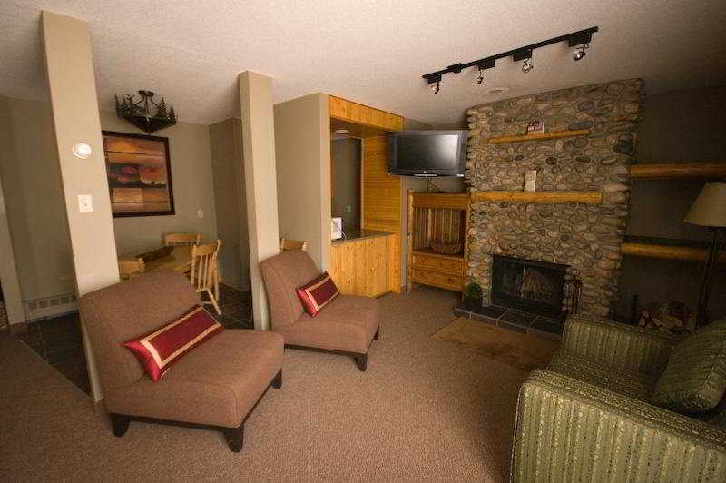 Tonquin Inn Jasper 5
