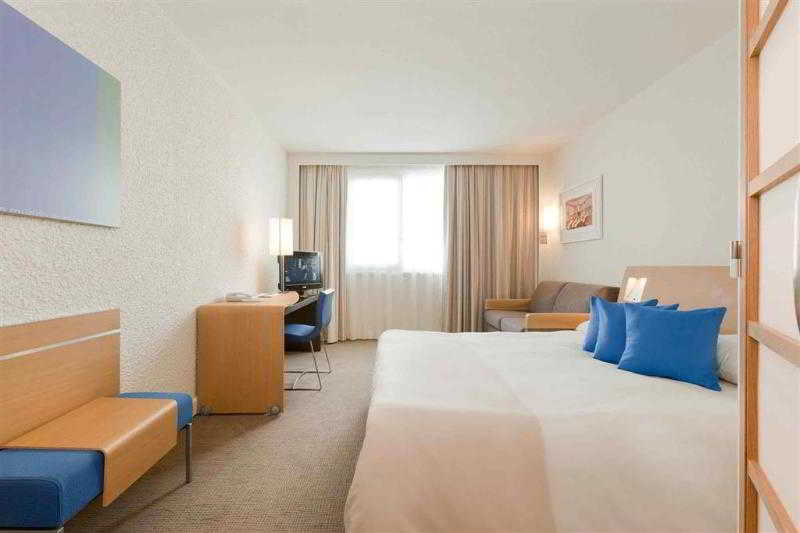Novotel Paris Saclay 2
