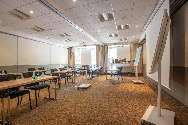 Novotel Aix-En-Provence Beaumanoir Les 3-Sautets photo 1