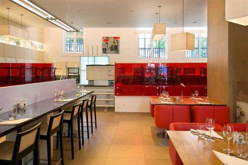 Hotel Novotel Brussels Off Grand Place 2