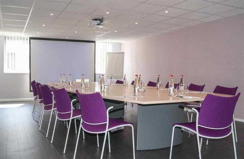 Ibis Styles Évry Lisses 5