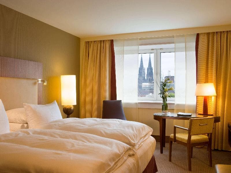 Pullman Cologne 3