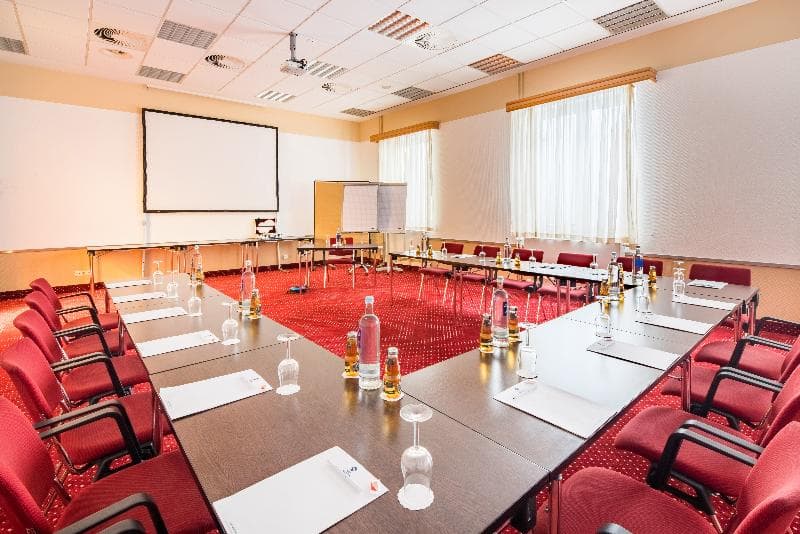 Airways Hotel Frankfurt Airport West main