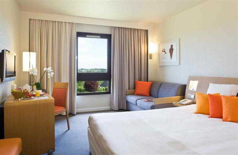 Novotel Amboise 3