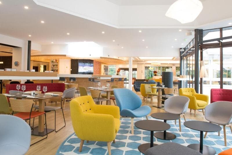 DoubleTree by Hilton Paris Bougival 5