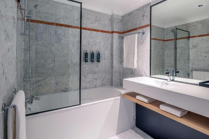 DoubleTree by Hilton Paris Bougival 4