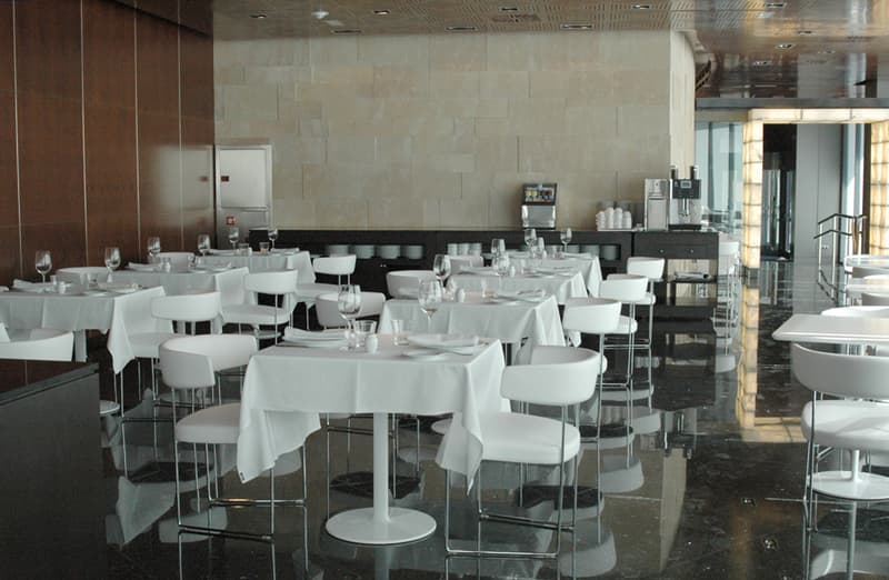 Hotel Maydrit Airport 3