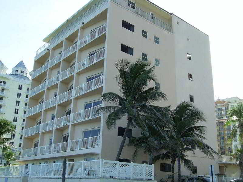 Sun Tower Hotel And Suites On The Beach 2
