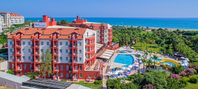 Royal Atlantis Beach 2
