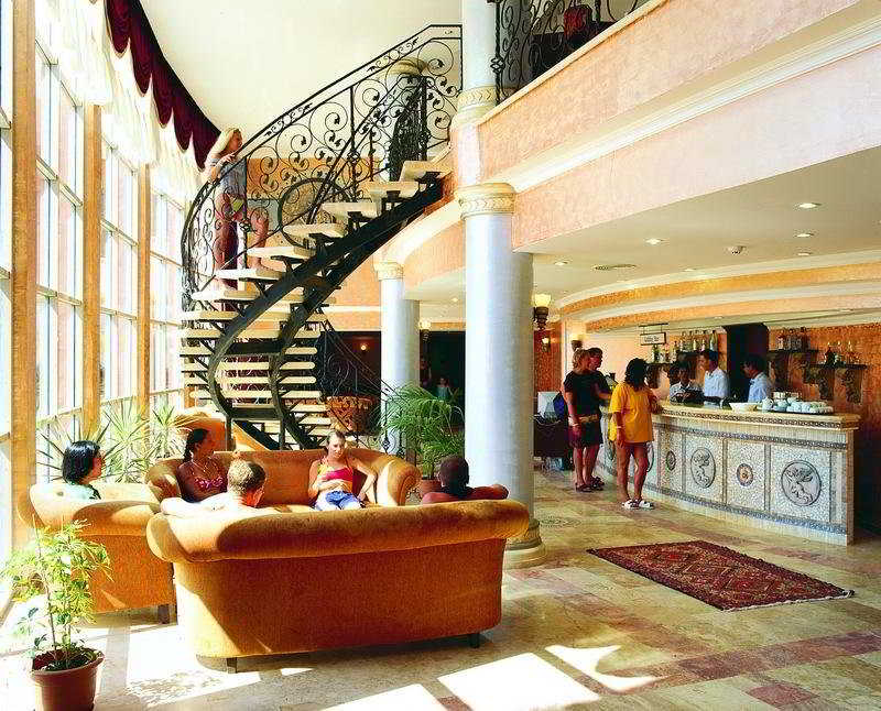 Royal Atlantis Spa & Resort 3