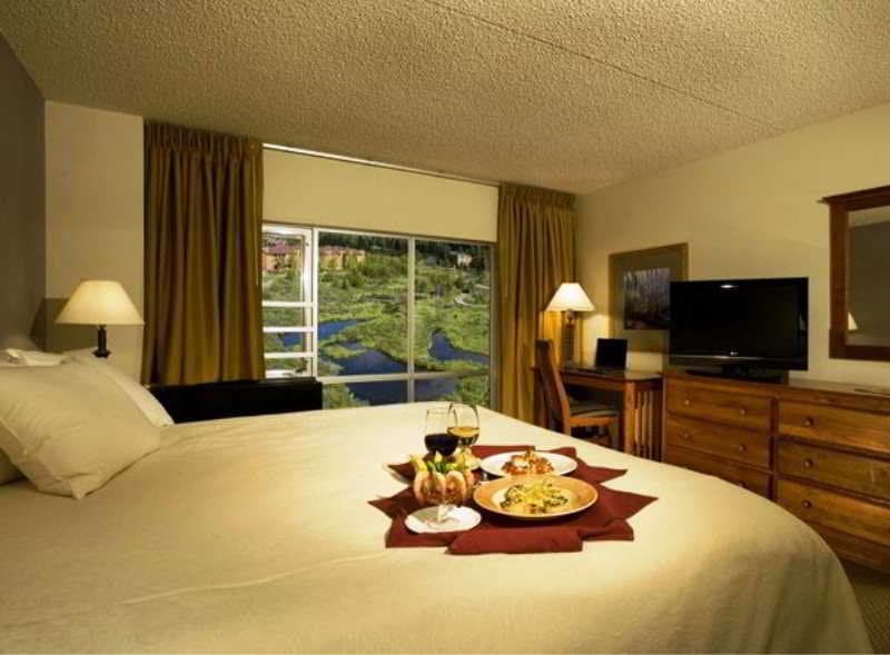 Hyatt Place Keystone 3