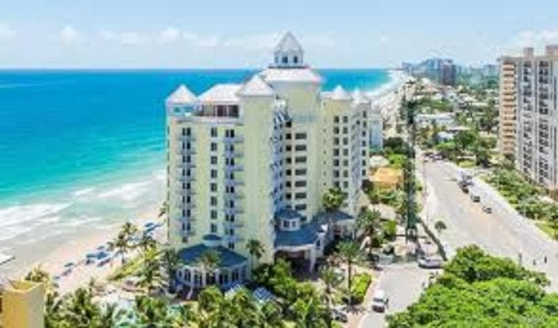 Pelican Grand Beach Resort 4