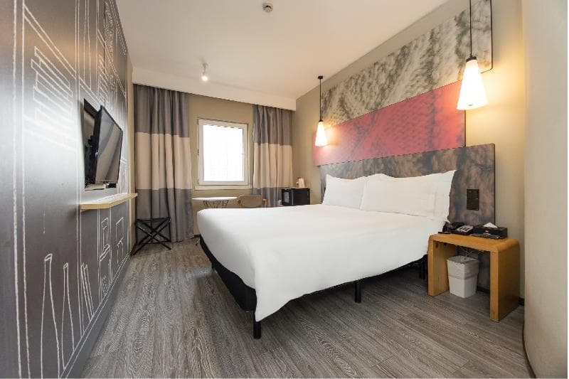 Ibis Shanghai Lianyang 4