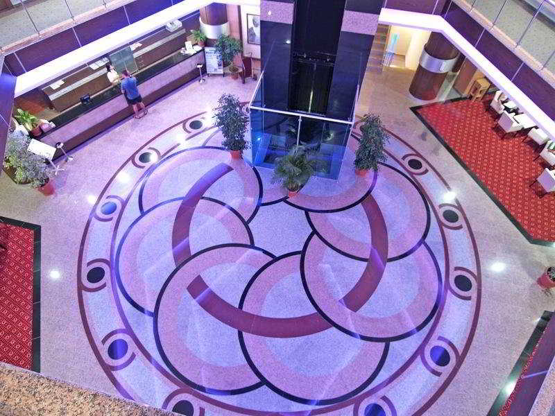 Club Side Coast Hotel 5