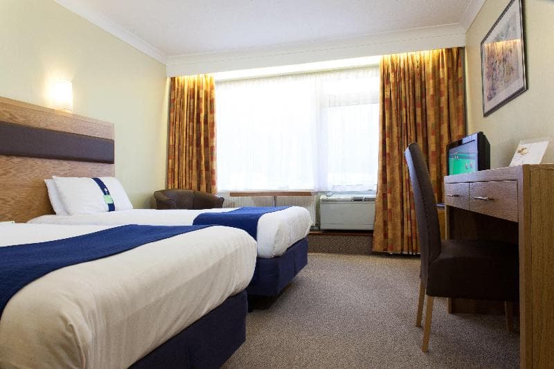 Holiday Inn Newport 3