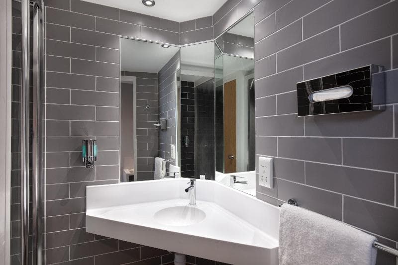 Holiday Inn Express Strathclyde Park M74, Jct. 5 4
