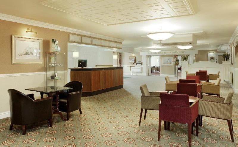 Holiday Inn South 3