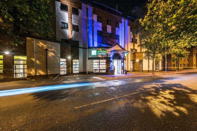 Holiday Inn Express Belfast City - Queen's Quarter 3