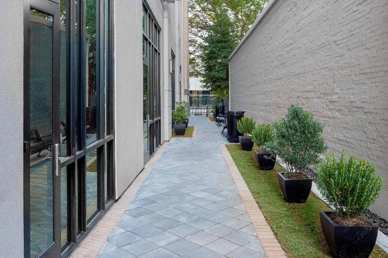 Courtyard by Marriott Atlanta Midtown 4