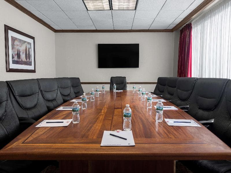 DoubleTree by Hilton Fort Lee George Washington Bridge photo 1