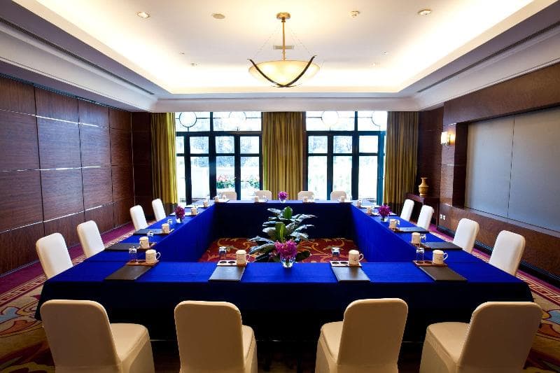 Zhongwei Green Lake Hotel Kunming main