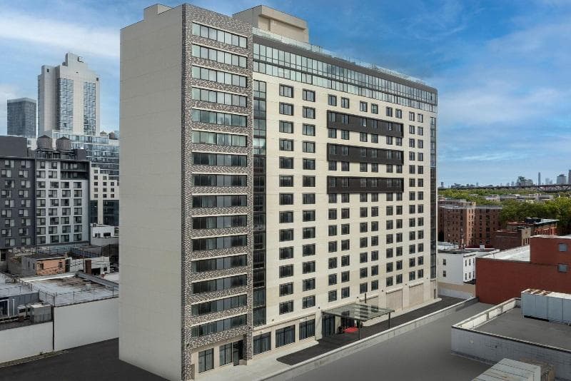 Springhill Suites New York Queens 3