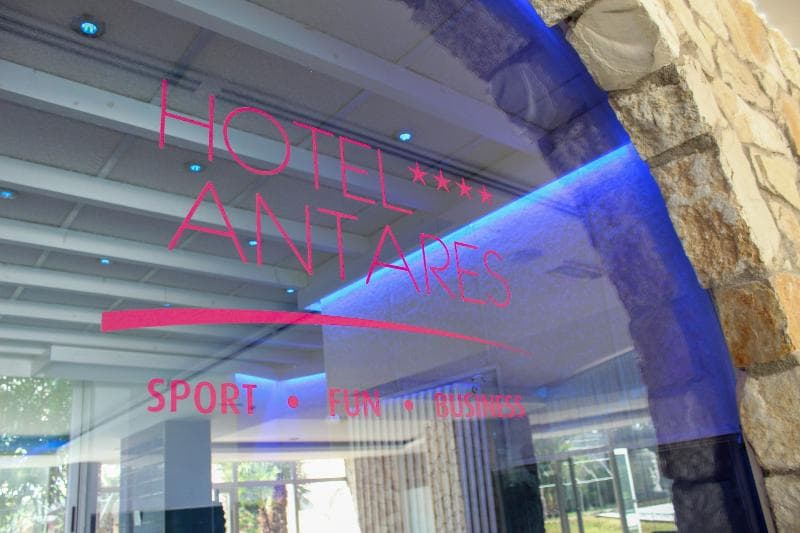 Hotel Antares 3