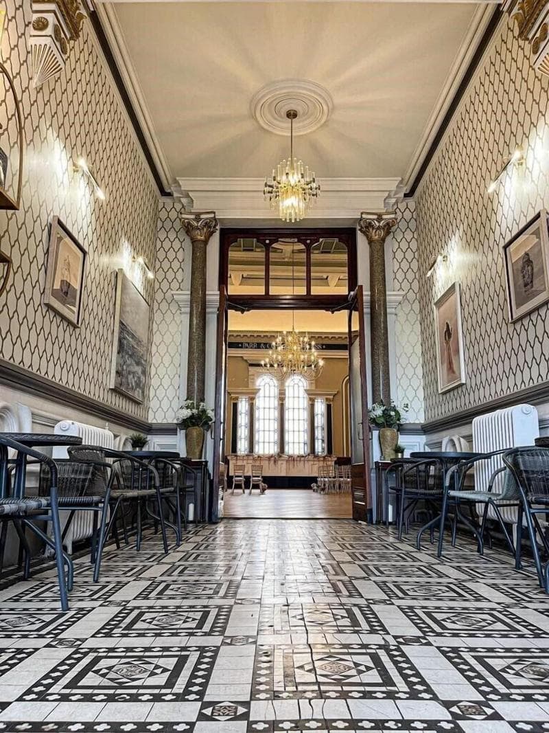 The Parr’s Bank Hotel 4