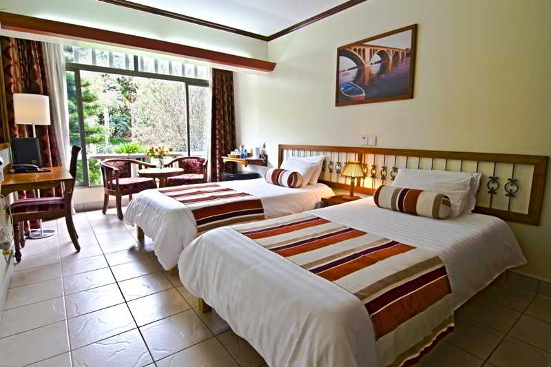 Sentrim Boulevard Hotel 4