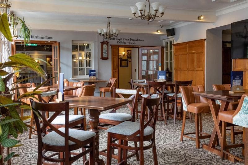 White Lion Royal Hotel 5