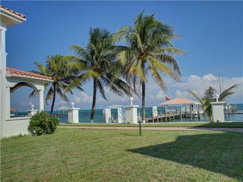 Isla Bonita Yacht Club 3