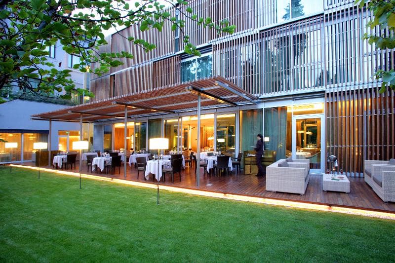 Abac Restaurant Hotel 4