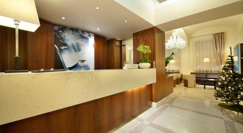 Hotel Sovereign 3