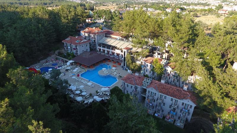 Hotel Pine Valley 4