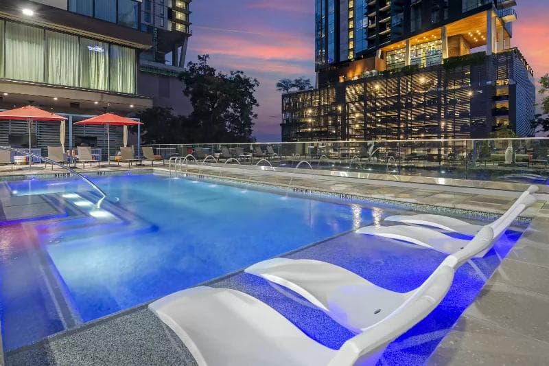 Cambria Hotel Austin Downtown 2