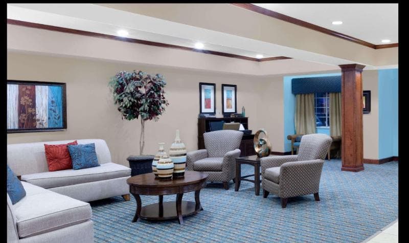 Starkville Inn & Suites 2