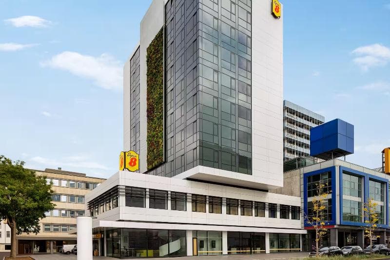 Super 8 by Wyndham Koblenz 2