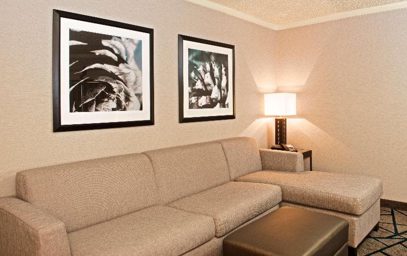 Embassy Suites by Hilton Portland Tigard 2