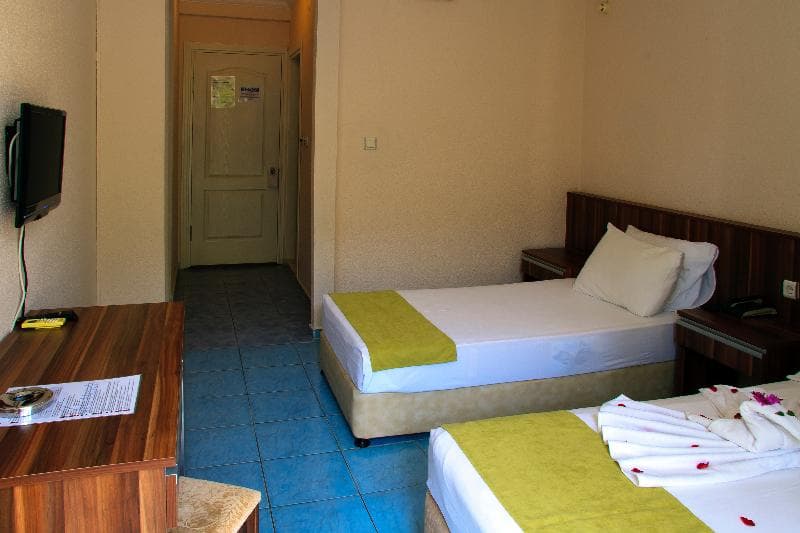 Vela Hotel 5