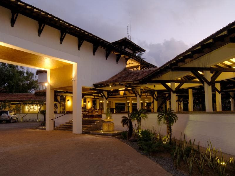 Club Hotel Dolphin 5