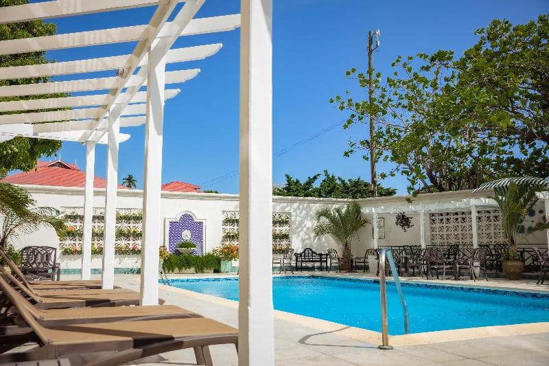 The Courtleigh Hotel & Suites 3