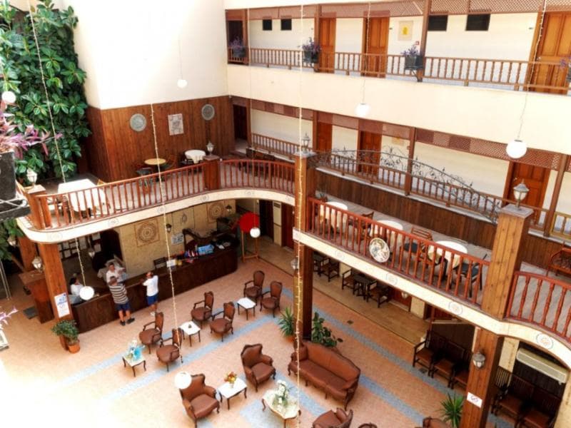 Özcan Beach Hotel 4