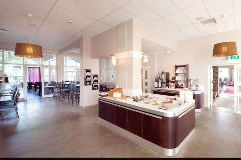 Clarion Collection Hotel Post 4