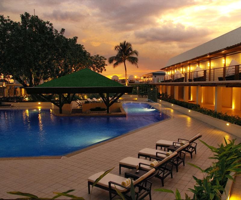 The Manila Hotel 4