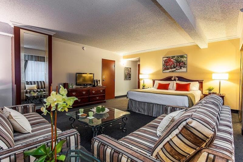 Le Nouvel Hotel 5
